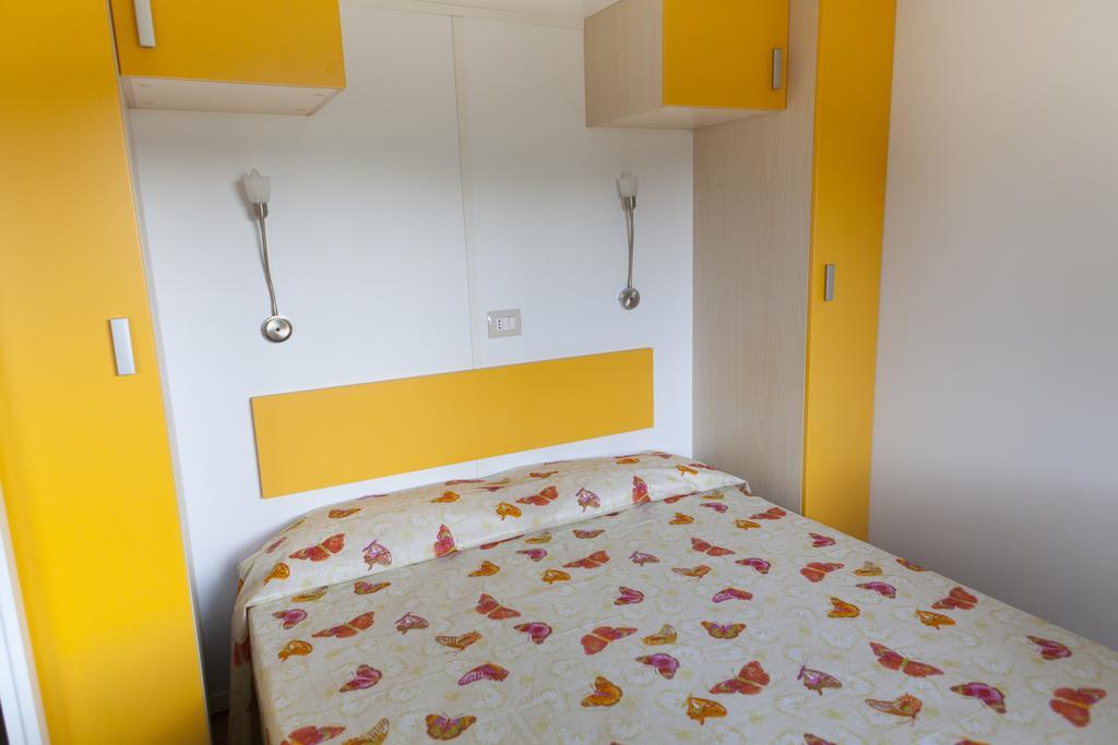 Camping Delfino Albenga Habitación foto
